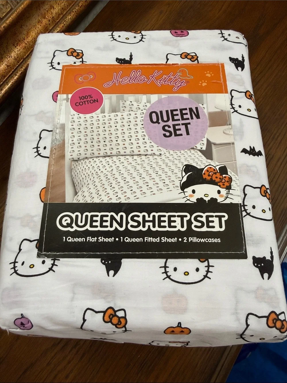 Hello Kitty Halloween Queen Sheet Set – White with Orange & Pink/purple Accents.